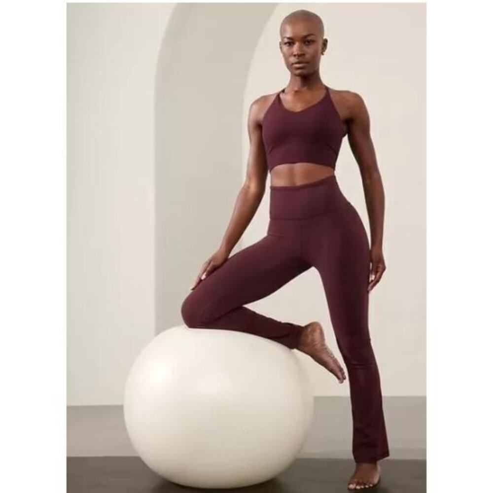 Athleta Elation Straight Leg Pants in Spiced Cabernet Size XL
